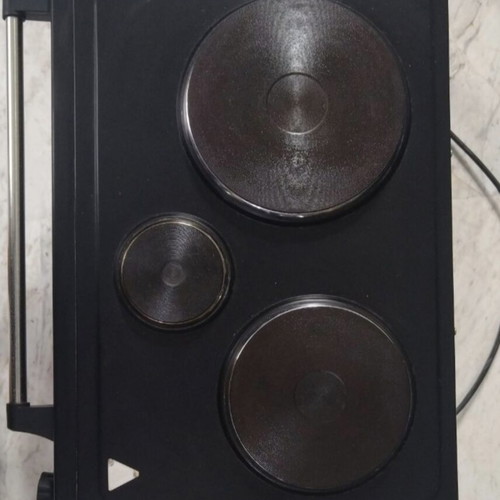 United oven with three burners, model EO9731