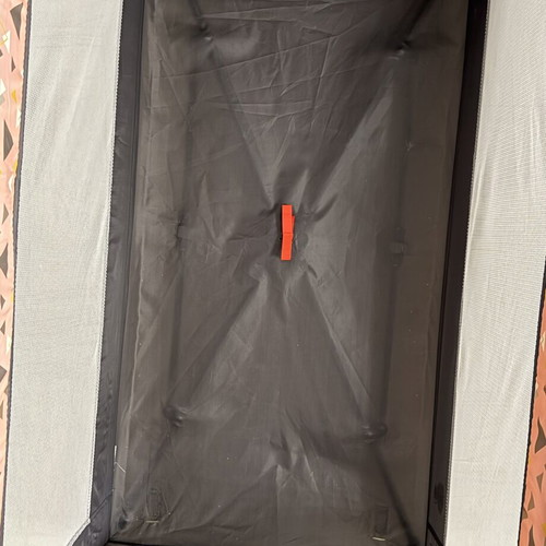 Moni Safari playpen like new, suitable 0+ months up to 15kg