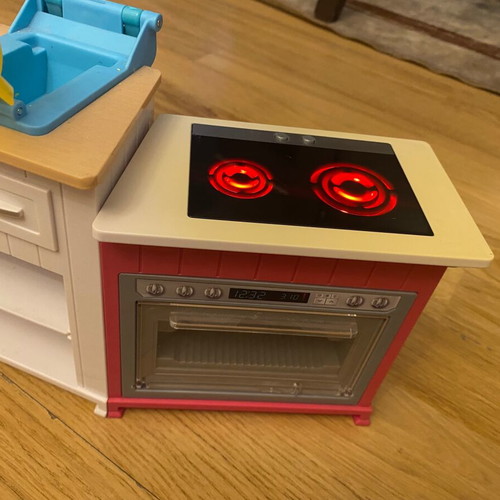 Barbie Kitchen like new with lights and sound