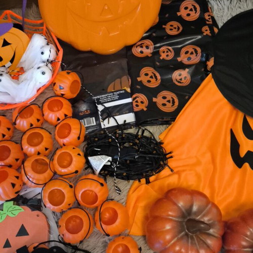 Ultimate Mega Halloween & Autumn Decoration Set with Pumpkins and Skull