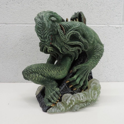 Cthulhu Gallery Diorama figure new, 25 centimeters tall