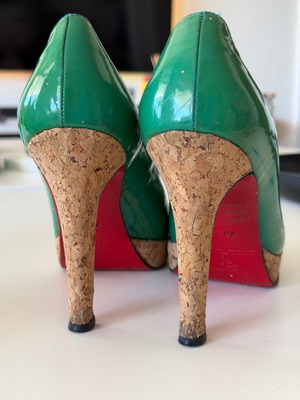 Christian Louboutin green patent leather pumps size 38 used with cork heel