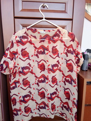 Women's summer shirt like new, size L