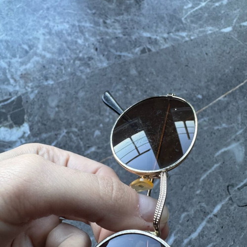 Sunglasses used, various brown and green colors