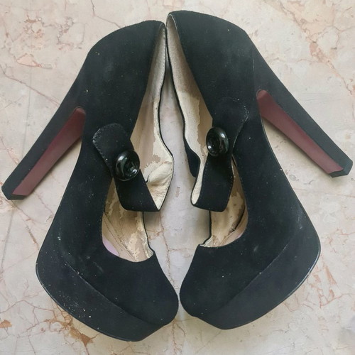 Women's heeled shoes Paris Hilton