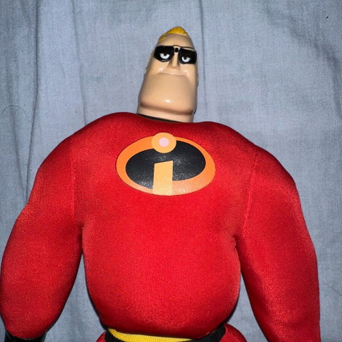 Bob "The Incredibles" 2004 McDonald’s x Disney doll like new