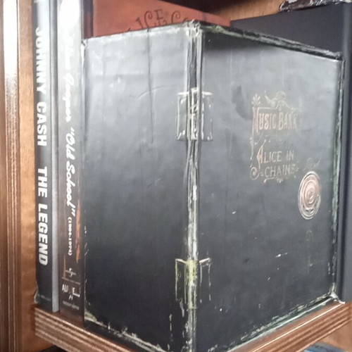 Alice in Chains Music Bank box set like new, rock