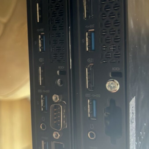 Lenovo ThinkCentre Tiny M700 i5 6th Gen 4GB DDR4 256GB SSD used
