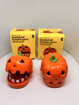 Pumpkin Game Halloween set of 2 by Flying Tiger new
