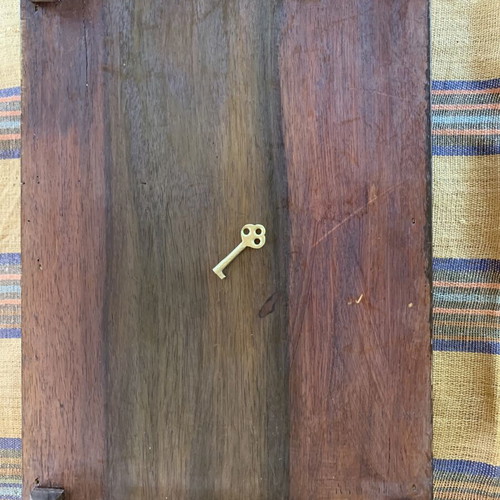 Handcrafted vintage jewelry box with key from Indonesia