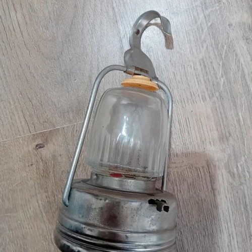 Vintage lantern like new with hard glass and switch