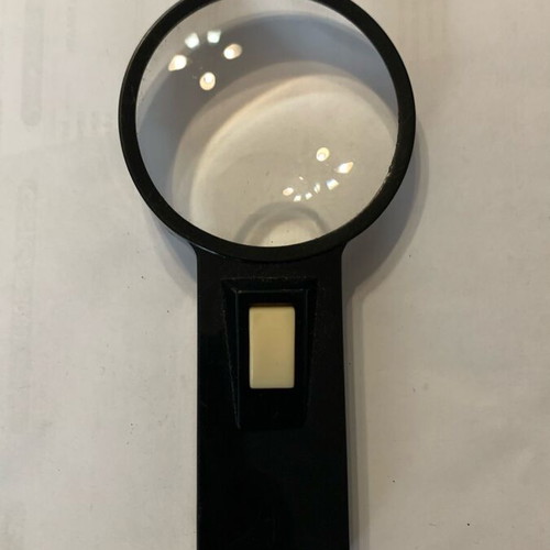 Magnifying Japanese lens used for reading