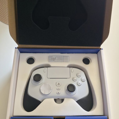 Razer Wolverine V2 Pro controller for PS5 and PC