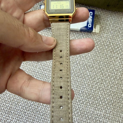 Casio Vintage A700WEGL-5AEF watch with fabric strap