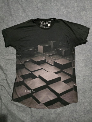 Black_ T-shirt size M like new, black and gray