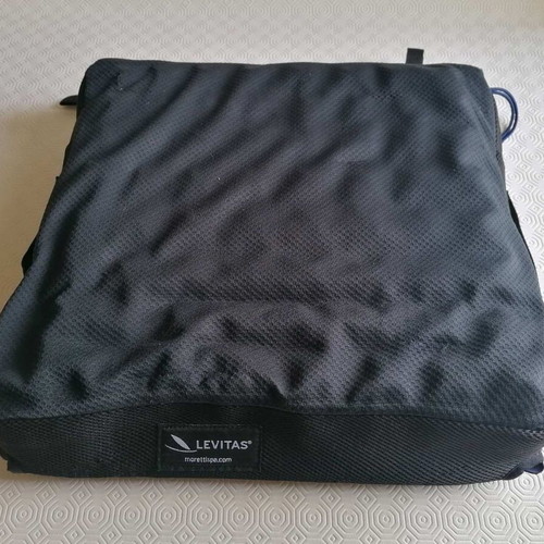 Moretti Seat Cushion with Air Cells like new
