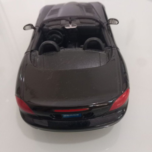 Maisto Dodge Viper Cabrio 1/24 used toy car
