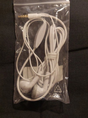 Samsung earbuds new