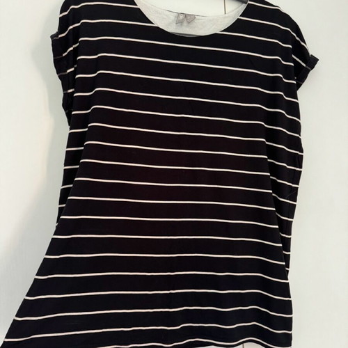 T-shirt black with white stripes like new, size M ASOS
