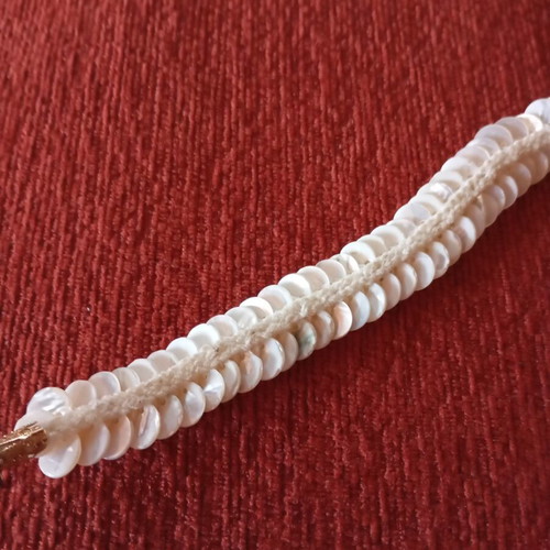 Bracelet made of shells vintage like new, summer style