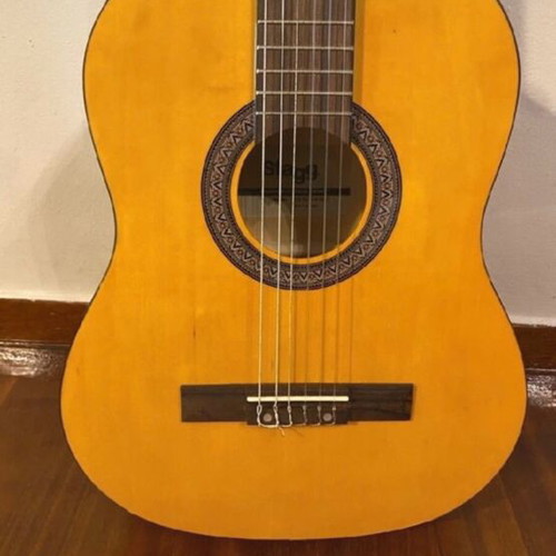Stagg 3/4 Classical Guitar like new with case