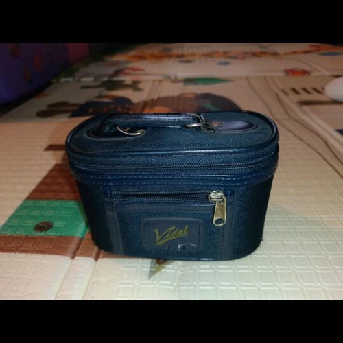 Vidal blue cosmetic case used