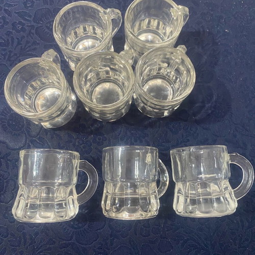Set of 8 raki glasses like new with handle