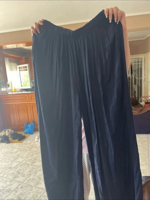 Women's dark blue pants like new, large - extra large