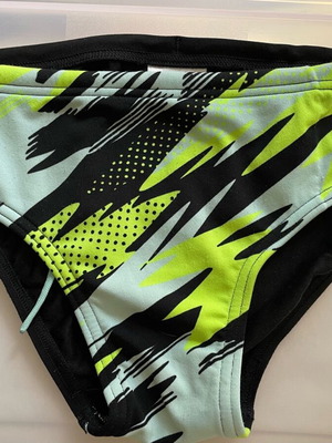 Speedo kids' swimming briefs used size 140 cm for 10 years old