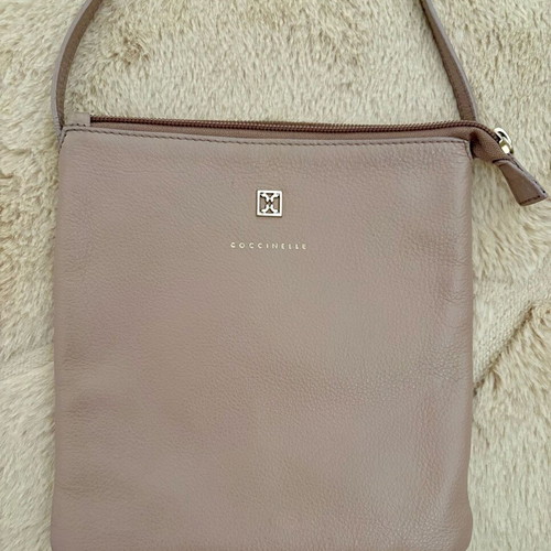 Coccinelle shoulder bag beige like new