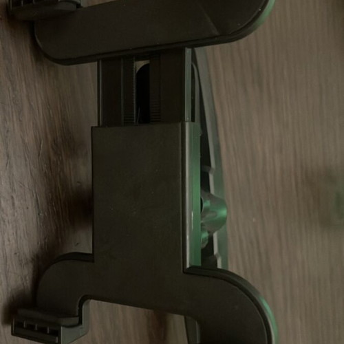 Trust Car Tablet Mount for Headrest like new