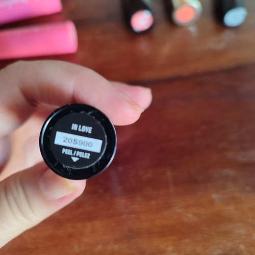 Lipstick set used, six shades including Mac and Nyx
