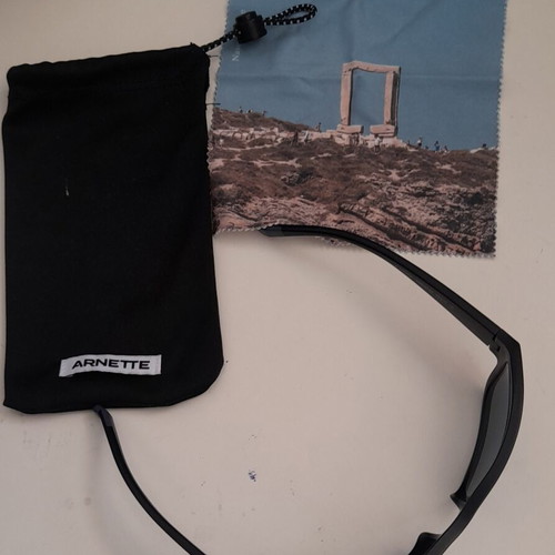 Γυαλιά ηλίου Arnette μεταχειρισμένα, polarized με μπλε φακό
