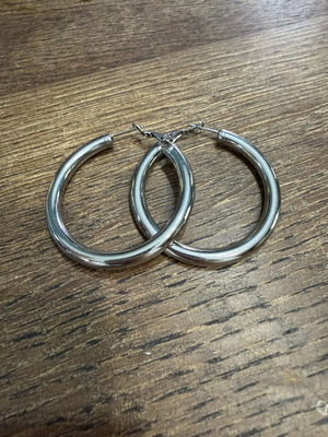 Hoop earrings silver like new