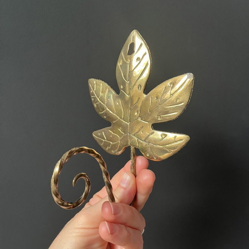 Vintage Brass Curtain Tieback and Wall Hook Leaf Design like new