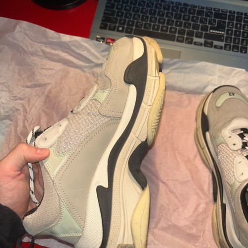 Balenciaga sneakers size 42 like new, gray and turquoise shoes