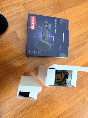 Trust Mantis microphone like new, opened unused