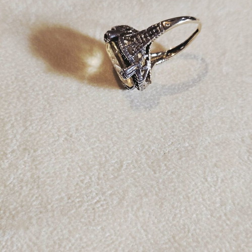 Antique 9K and 925 Silver Ring like new with White Transparent Stone