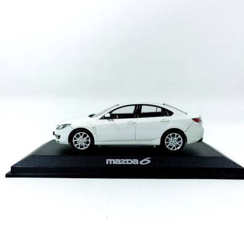 Mazda 6 Atenza Sedan white dealer edition 1:43 Norev miniature car new