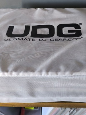 UDG Gear Dust Cover for 12-Inch Turntables like Technics SL-1200 MK2, like new