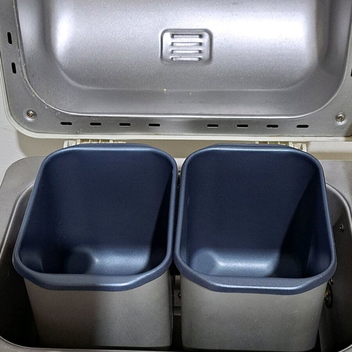 Bifinett KH2231 bread maker with two pans used