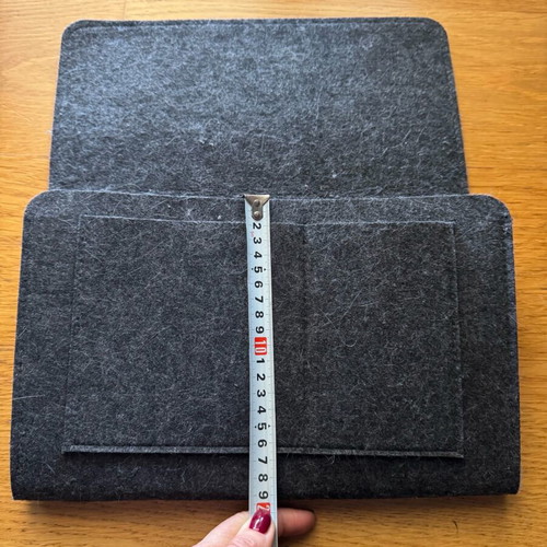 Sofa armrest organizer case like new, dark gray felt