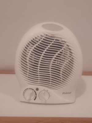 Primo FH04 Floor Fan Heater like new, 2000W, white