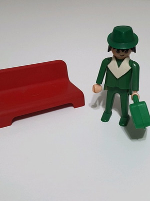 Playmobil Travelling Man 3321 μεταχειρισμένο, σετ 1974 χωρίς μία βαλίτσα