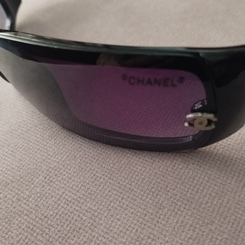 Chanel Vintage Sunglasses C.106/80 Black with Rhinestones and CC Logo like new