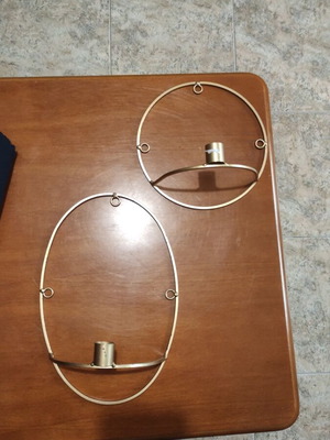 Wall candlesticks like new, oval and round set of 2