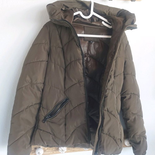 Khaki women's jacket like new, regular fit, size small