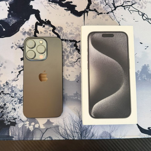 Apple iPhone 15 Pro 128GB Black Titanium smartphone
