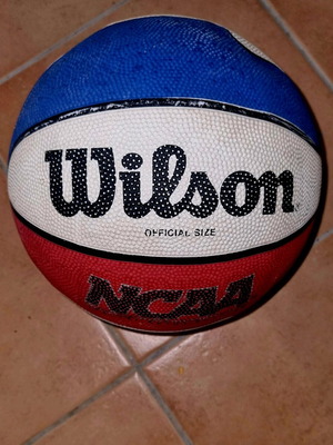 Wilson μπάλα μπάσκετ μεταχειρισμένη σε καλή κατάσταση