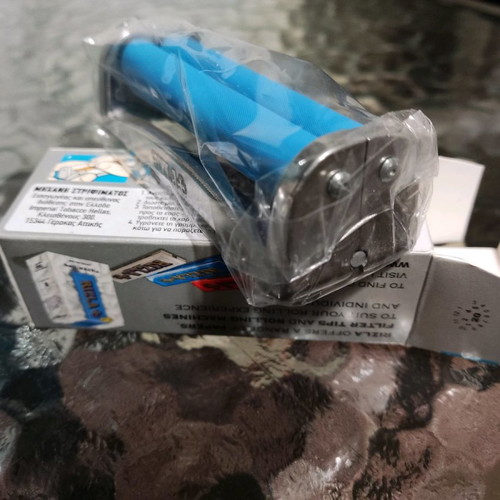 Rizla cigarette rolling machine new metal blue